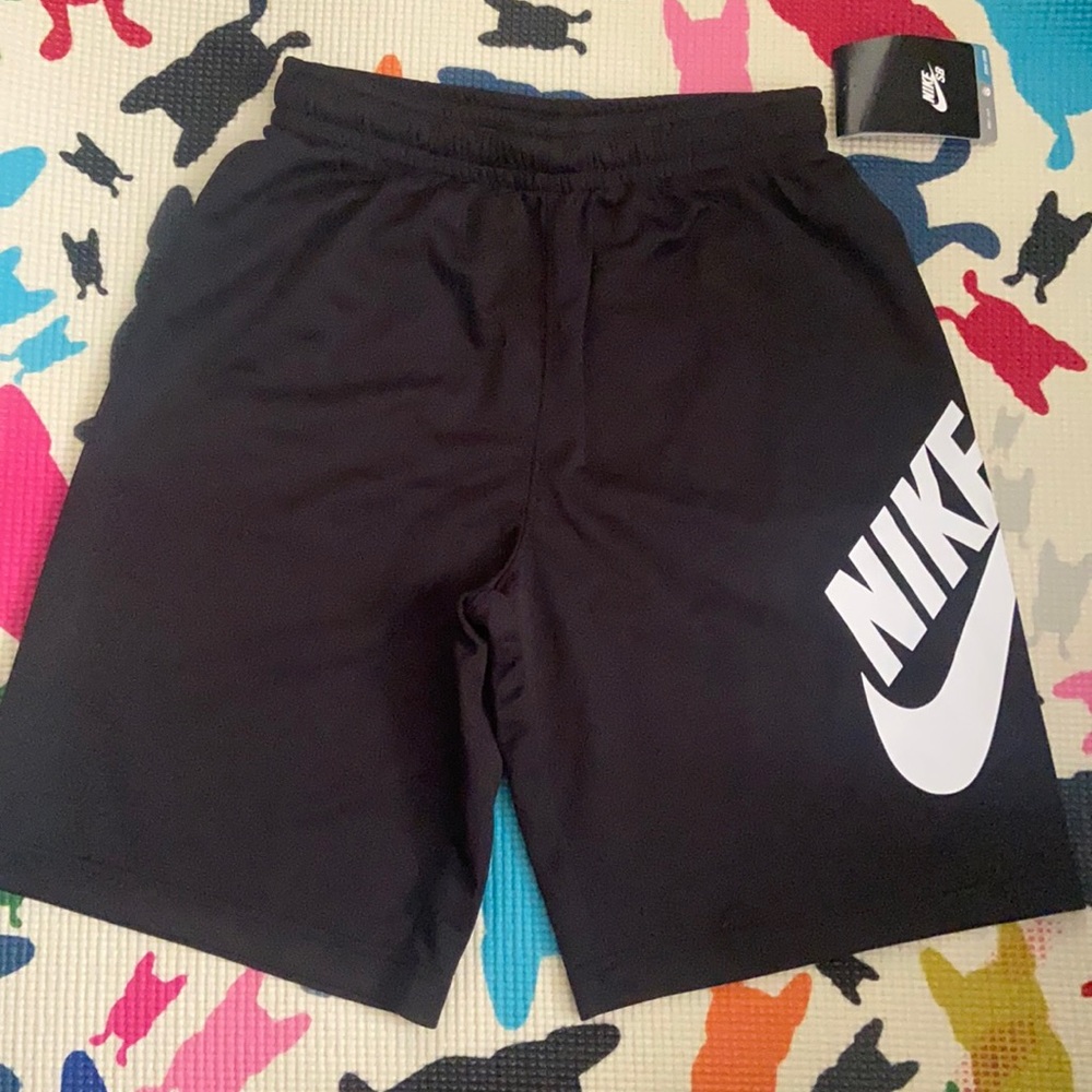Nike boy size M
